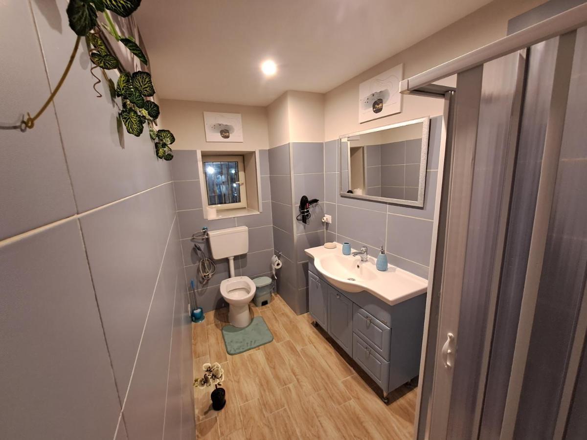 Aircraft Services Guest house *